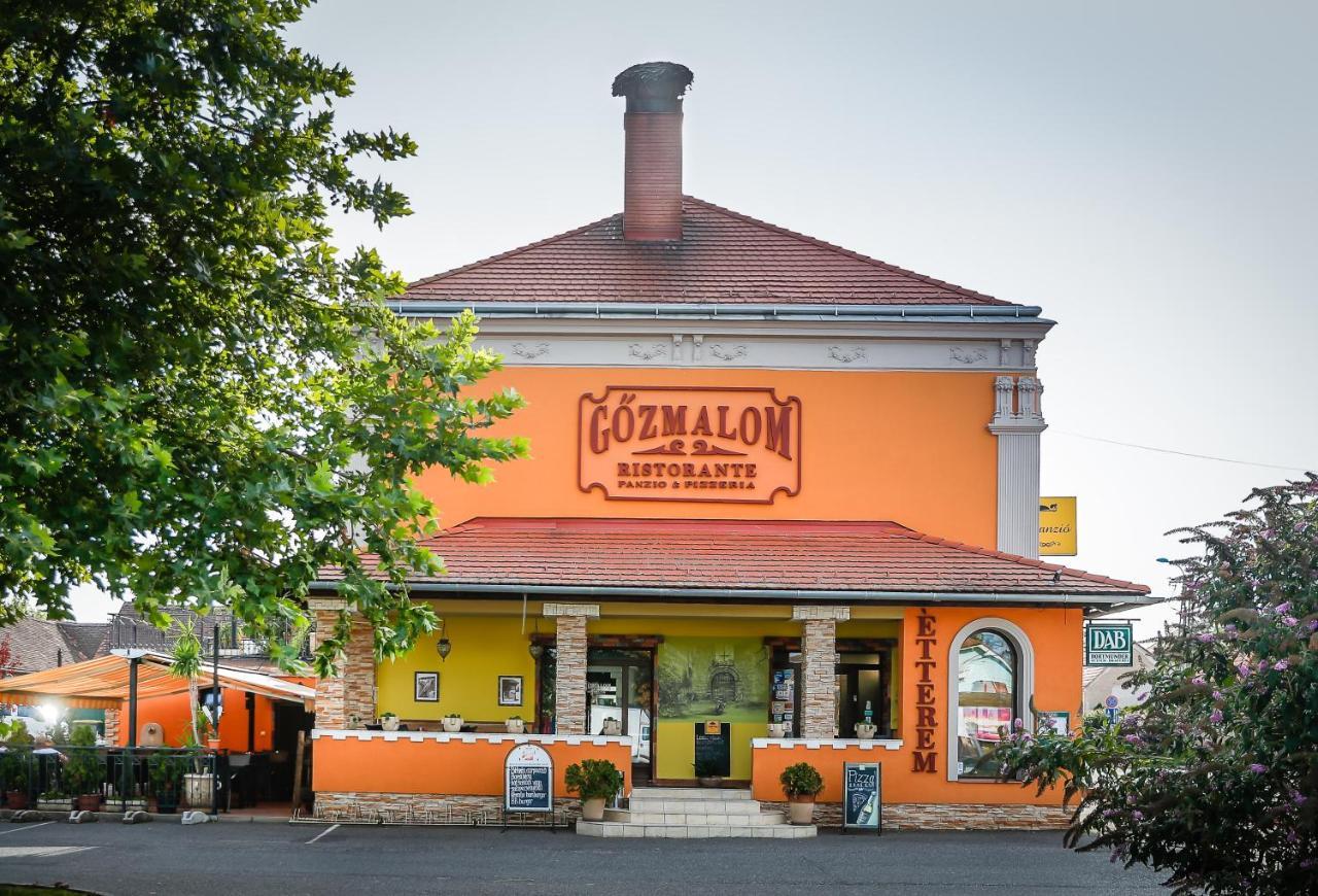 Gozmalom Etterem Es Panzio Bed & Breakfast Körmend Exterior foto