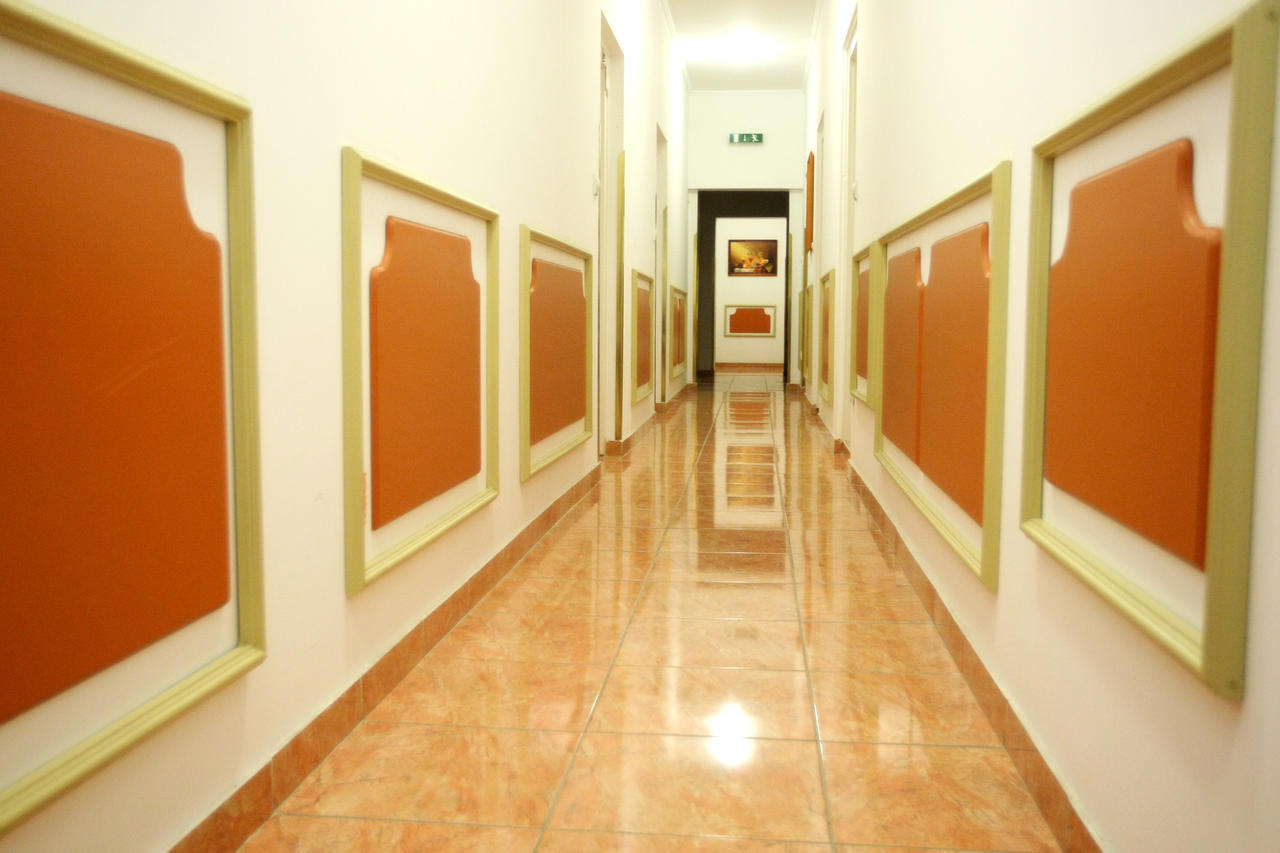 Gozmalom Etterem Es Panzio Bed & Breakfast Körmend Exterior foto