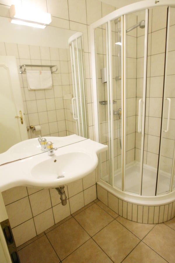 Gozmalom Etterem Es Panzio Bed & Breakfast Körmend Cameră foto