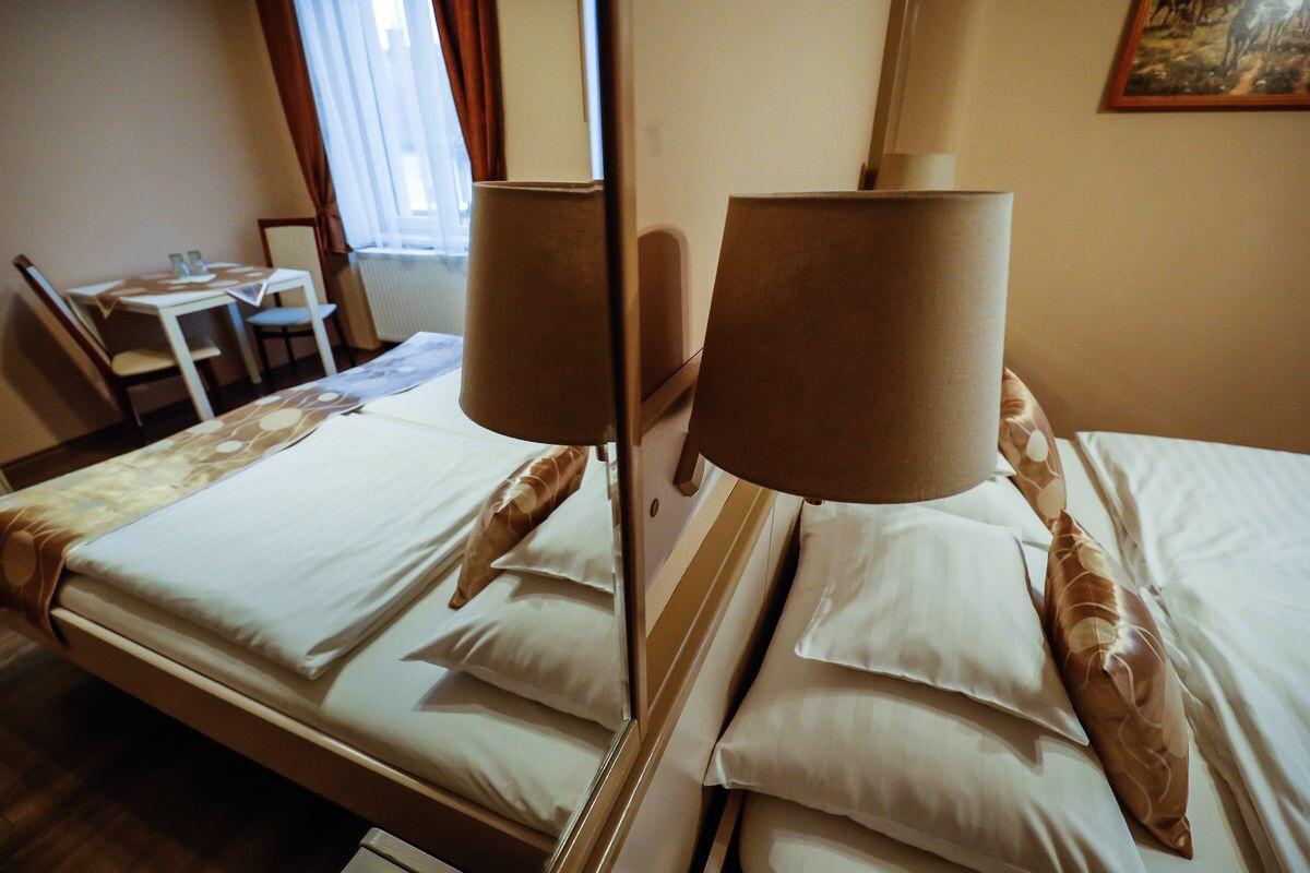 Gozmalom Etterem Es Panzio Bed & Breakfast Körmend Exterior foto