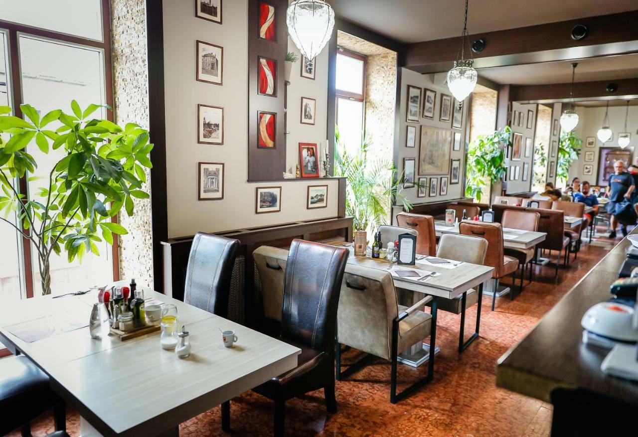 Gozmalom Etterem Es Panzio Bed & Breakfast Körmend Exterior foto